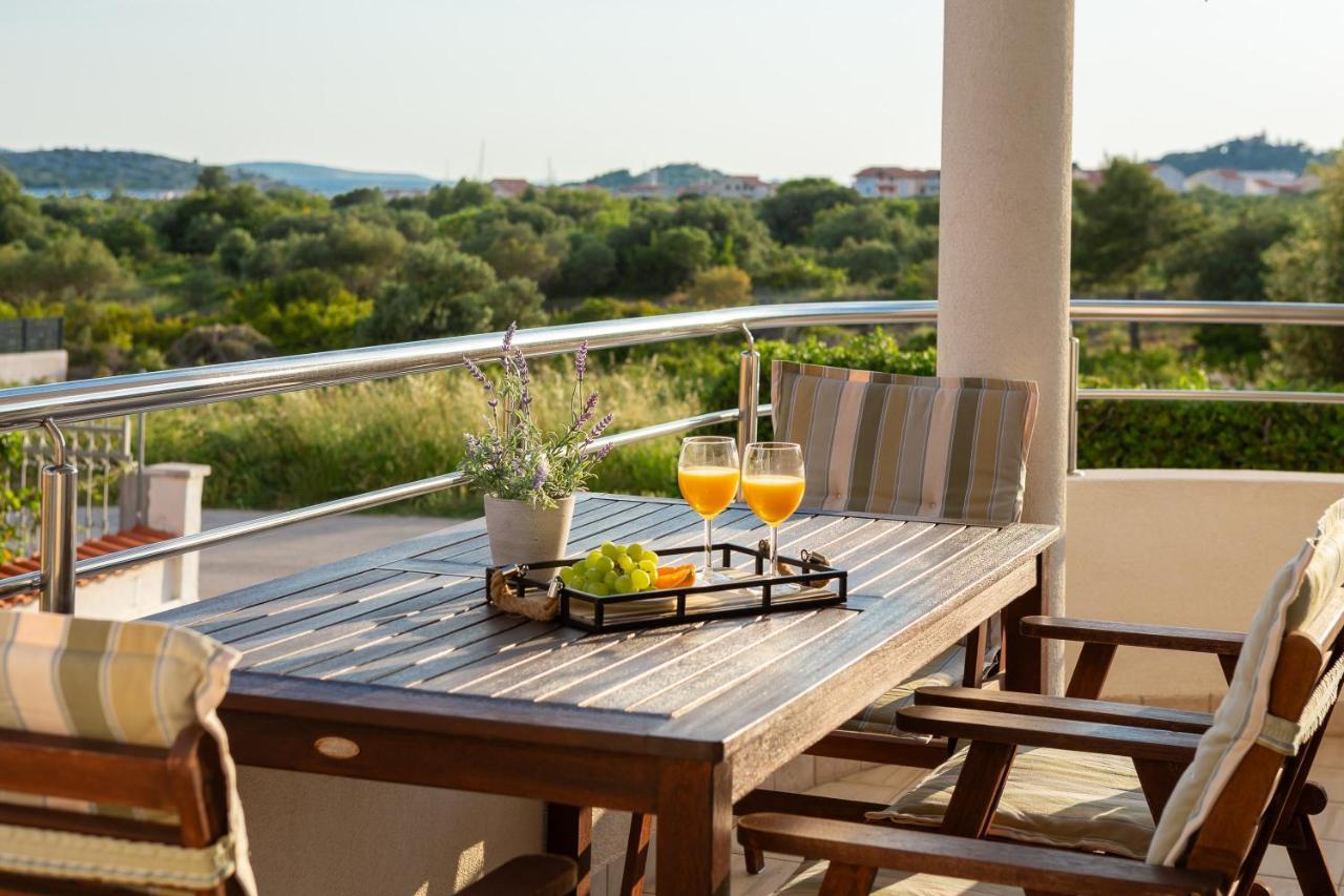 Apartments Tihi III Водице Екстериор снимка