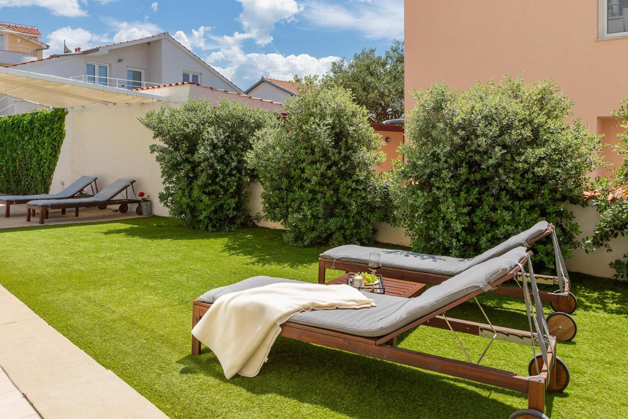 Apartments Tihi III Водице Екстериор снимка