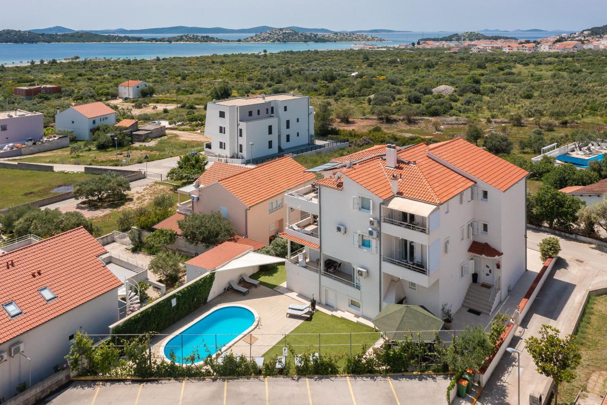Apartments Tihi III Водице Екстериор снимка
