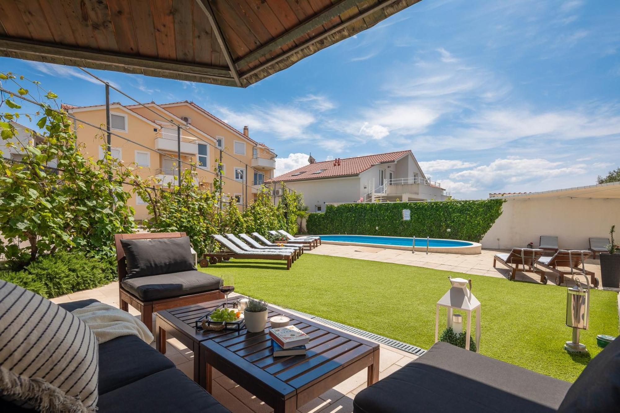 Apartments Tihi III Водице Екстериор снимка