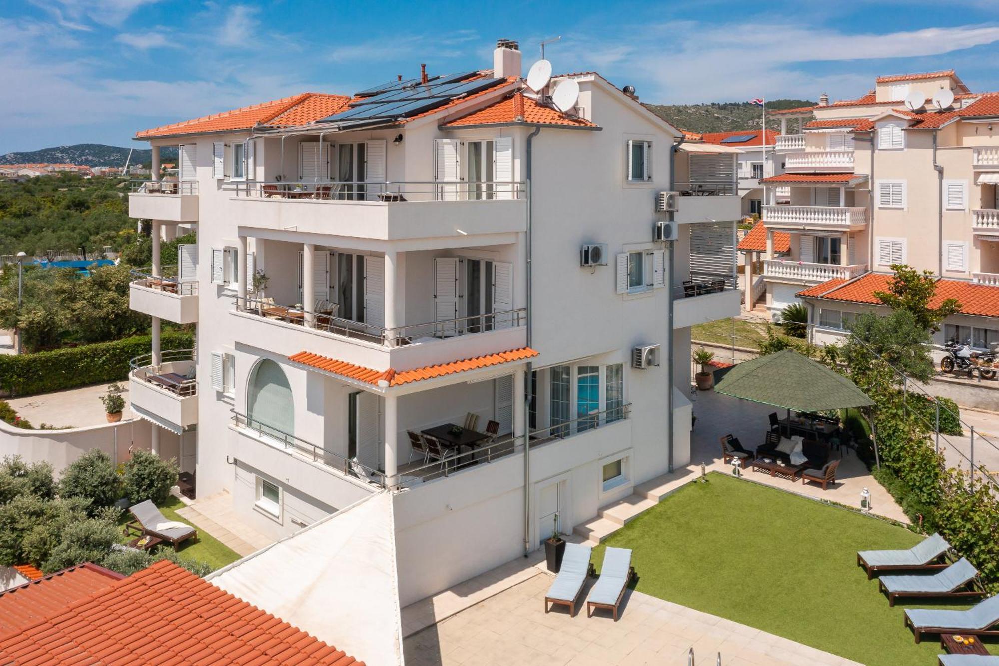 Apartments Tihi III Водице Екстериор снимка