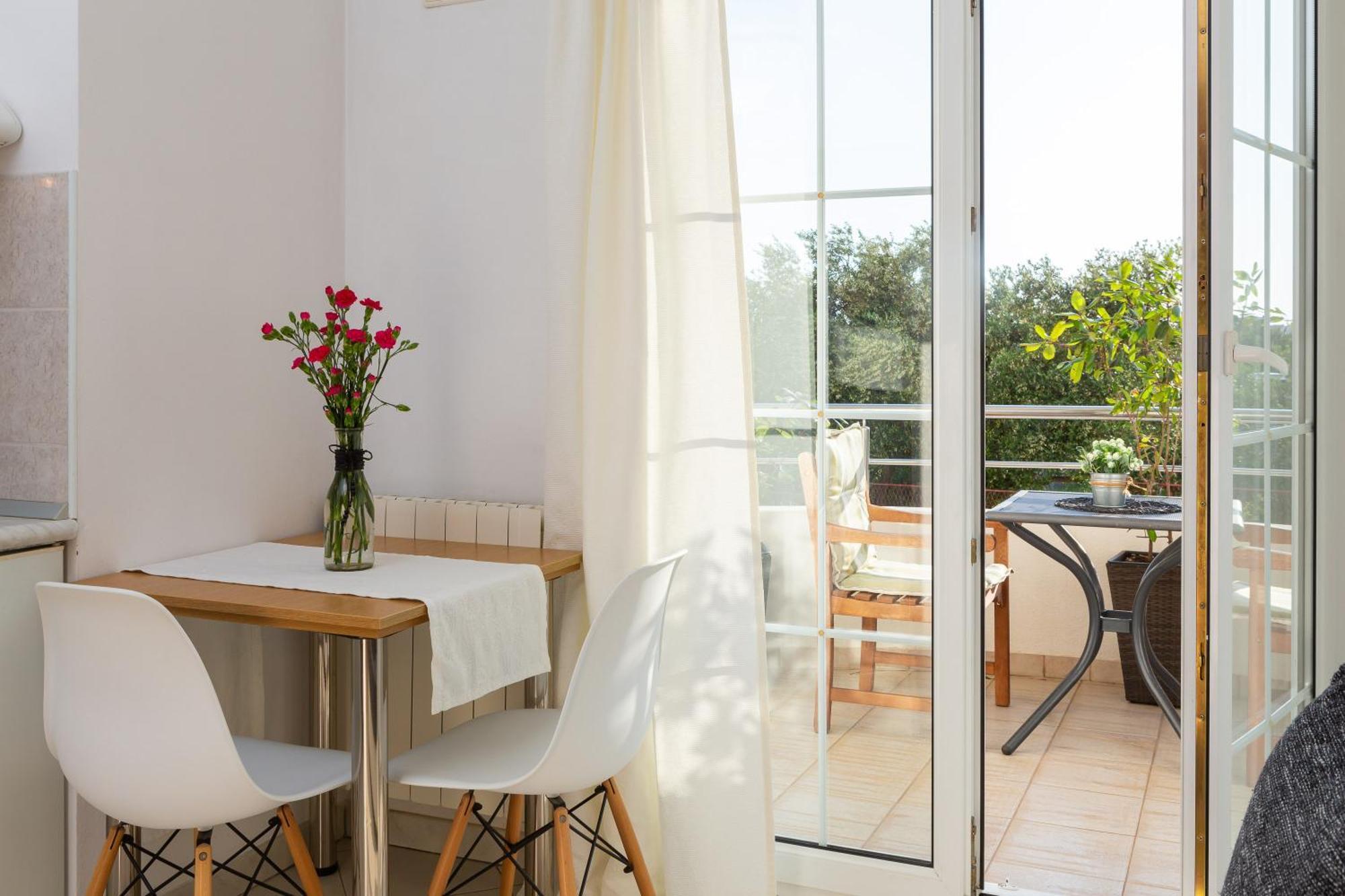 Apartments Tihi III Водице Екстериор снимка