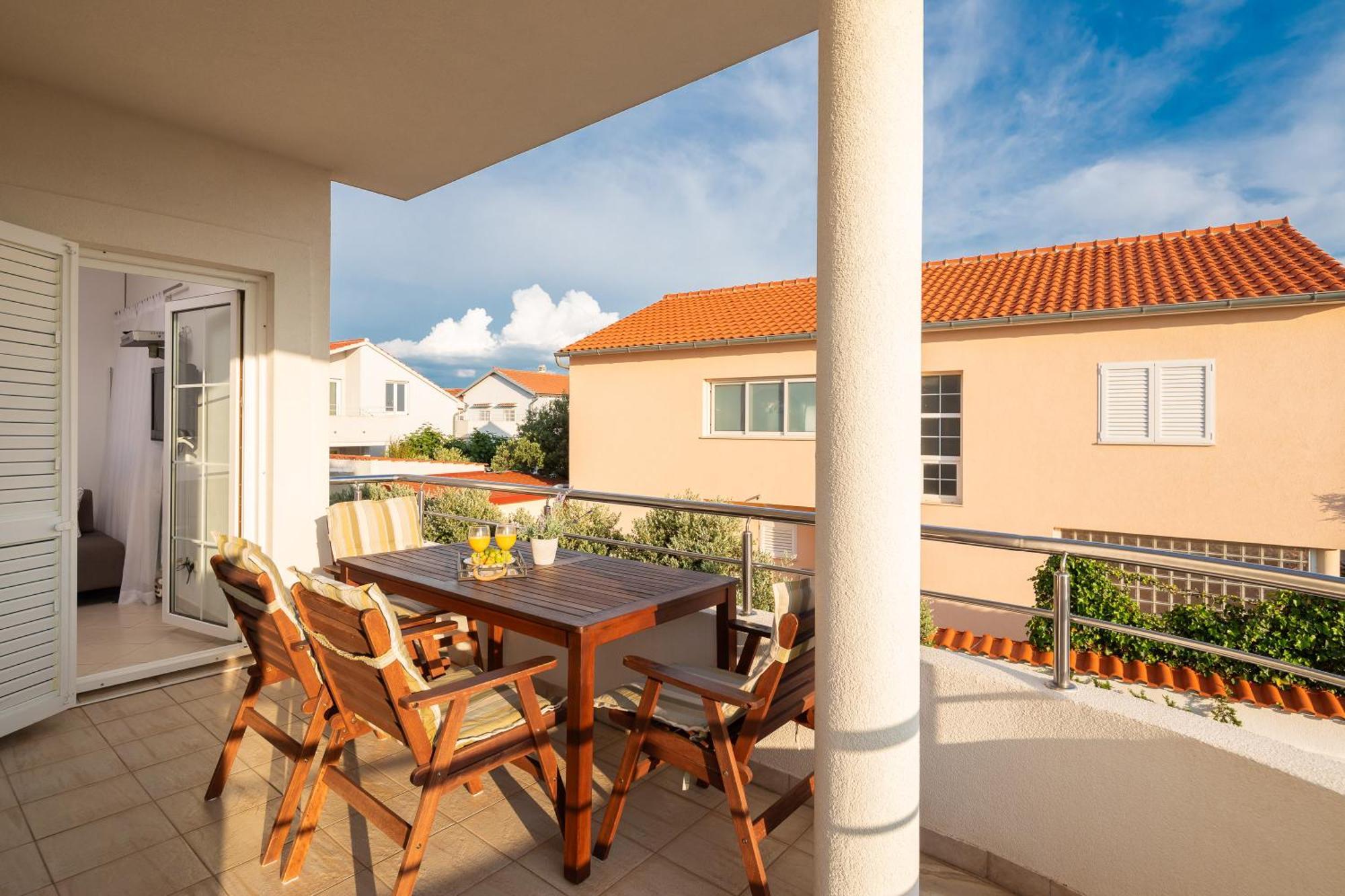 Apartments Tihi III Водице Екстериор снимка